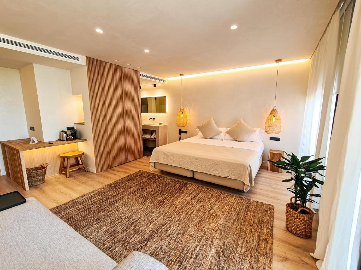 S'Estancia Suites Es Mercadal Exterior photo